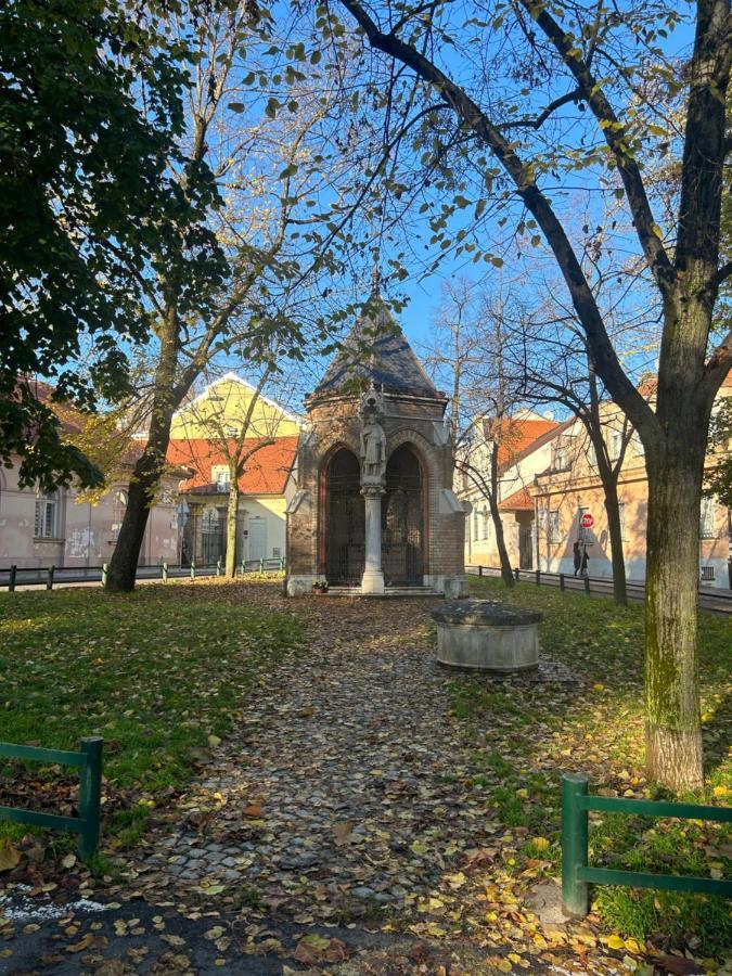 Historic Center-Lovely Nature Zagreb Exterior photo